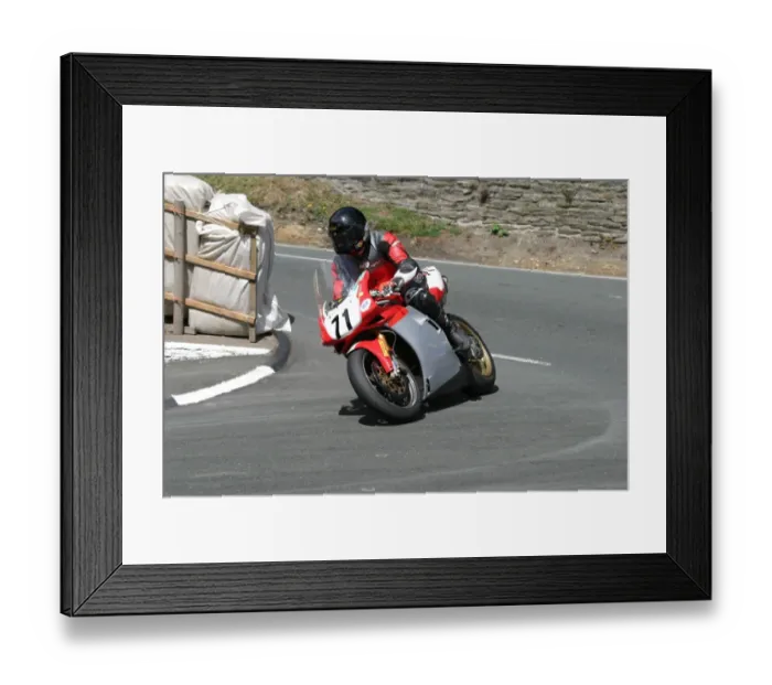 Framed Print : Geoff Sawyer (Ducati) 2004 Formula One TT Framed Print : Geoff Sawyer (Ducati) 2004 Formula One TT