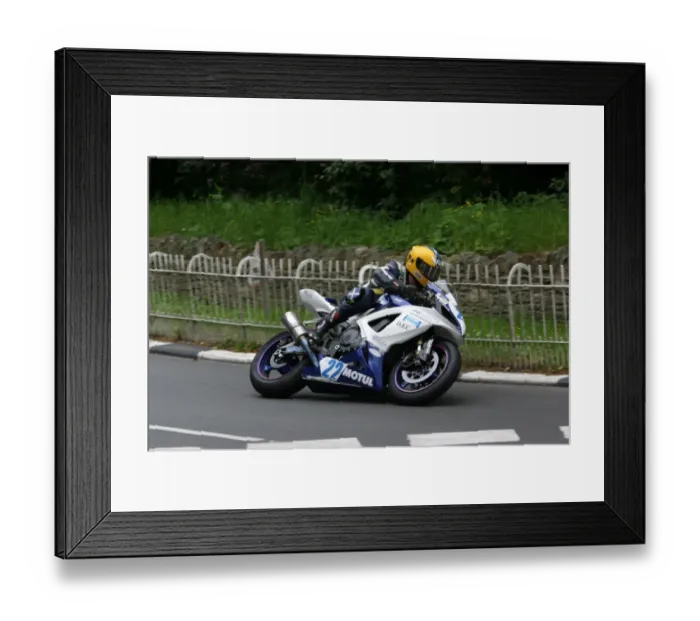 Framed Print : Les Shand (Suzuki) 2008 Supersport TT Framed Print : Les Shand (Suzuki) 2008 Supersport TT