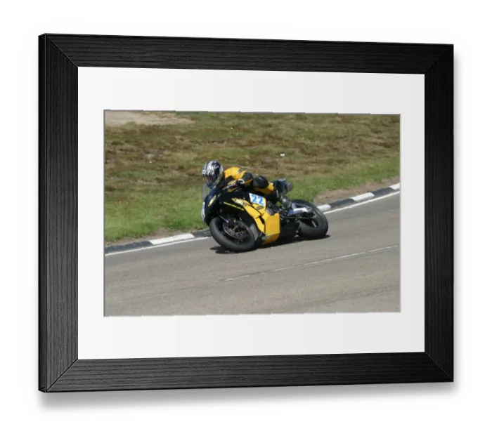 Framed Print : Ian Pattinson (Honda) 2007 Supersport TT