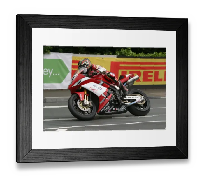Framed Print : Steve Plater (Yamaha) 2007 Senior TT Framed Print : Steve Plater (Yamaha) 2007 Senior TT