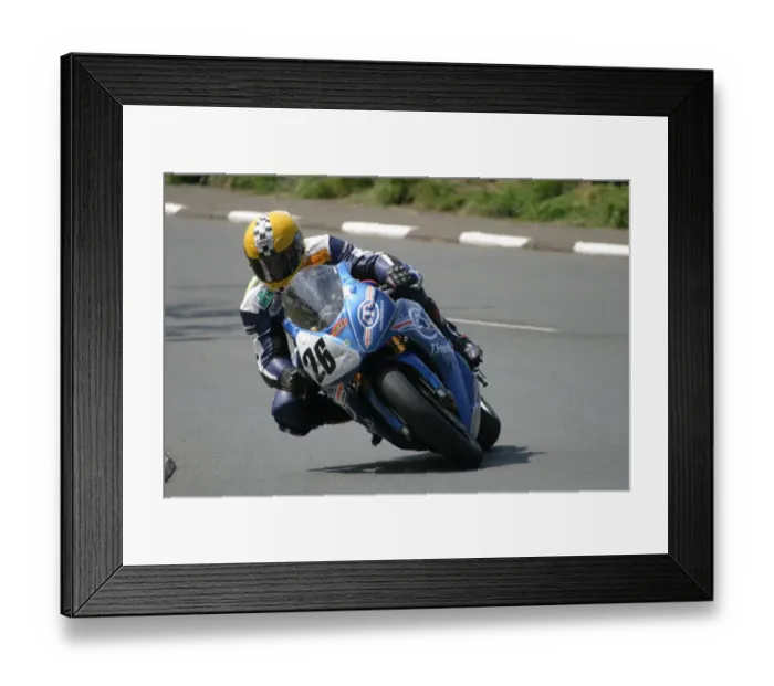 Framed Print : Les Shand (Honda) 2007 Superbike TT Framed Print : Les Shand (Honda) 2007 Superbike TT