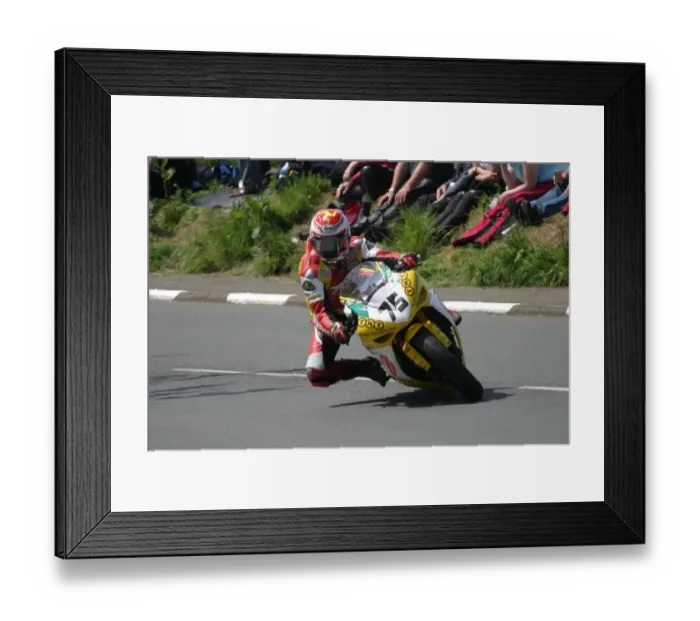 Framed Print : Antonio Maeso (Yamaha) 2007 Superbike TT Framed Print : Antonio Maeso (Yamaha) 2007 Superbike TT