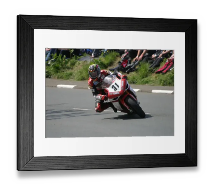 Framed Print : Steve Plater (Yamaha) 2007 Superbike TT Framed Print : Steve Plater (Yamaha) 2007 Superbike TT