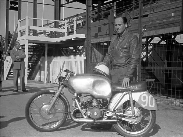 Siegfried Wunsche (DKW) 1953 Junior TT