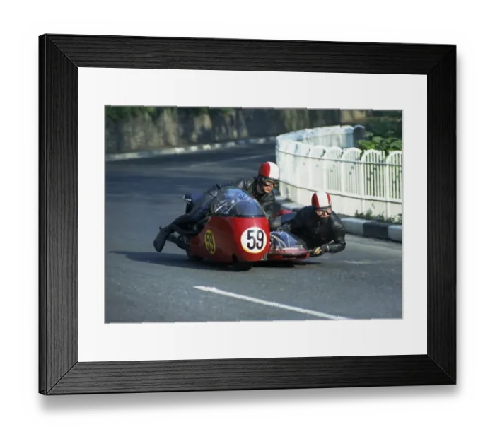 Framed Print : Dale Ward & Geoff Alcock (Ward-Alcock Triumph) 1969 750 Sidecar TT Framed Print : Dale Ward & Geoff Alcock (Ward-Alcock Triumph) 1969 750 Sidecar TT
