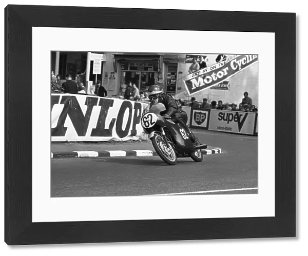 Brian Kaye (Honda) 1966 Ultra Lightweight TT