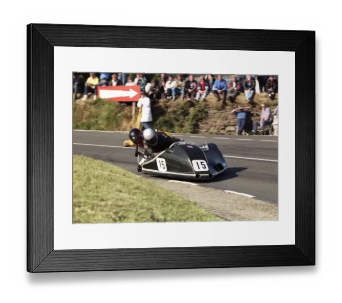 Framed Print : Neil Smith & Dave Wood (Yamaha) 1989 Sidecar TT Framed Print : Neil Smith & Dave Wood (Yamaha) 1989 Sidecar TT