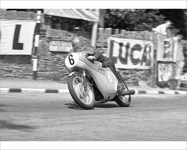 Kunimitsu Takahashi (Honda) 1963 Lightweight TT