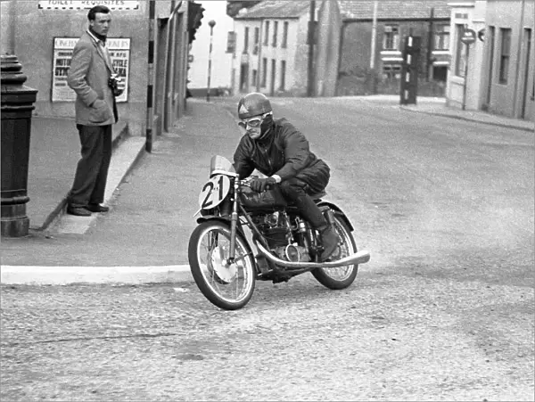 James Thomson (MV) 1954 Ultra Lightweight TT
