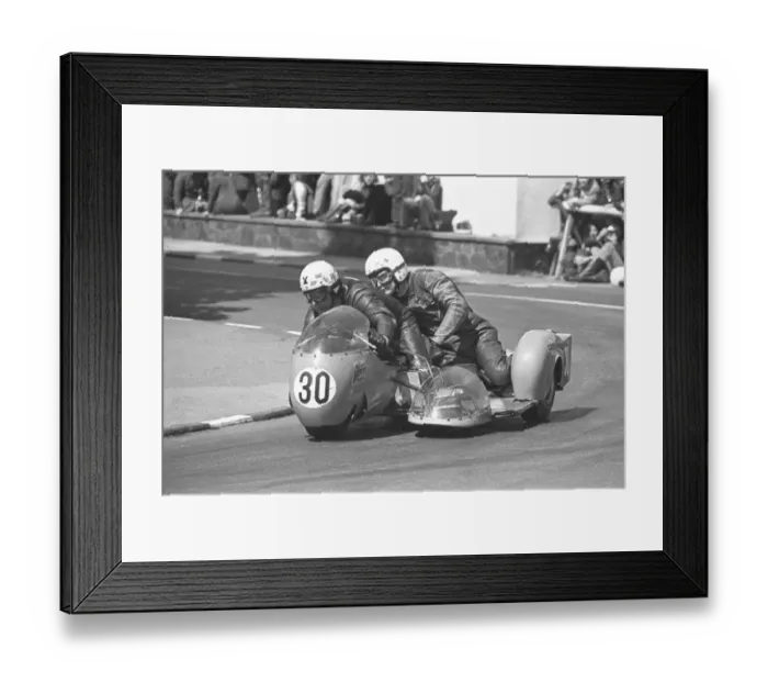 Framed Print : Dave Saville & Andrew Lord (Triumph) 1975 500cc Sidecar TT Framed Print : Dave Saville & Andrew Lord (Triumph) 1975 500cc Sidecar TT