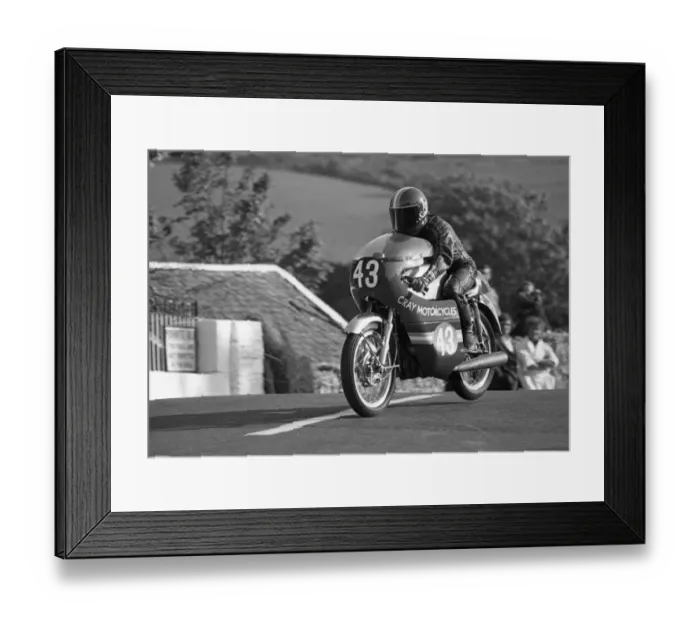 Framed Print : Roy Simmons (Honda) 1975 Production TT Framed Print : Roy Simmons (Honda) 1975 Production TT