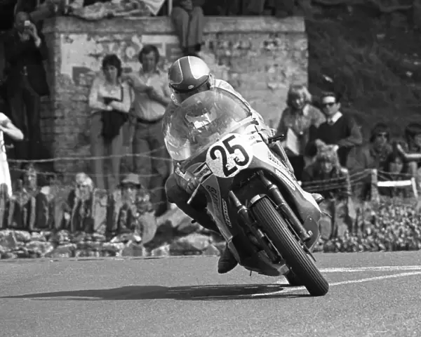 Charlie Sanby (Ducati) 1975 Production TT