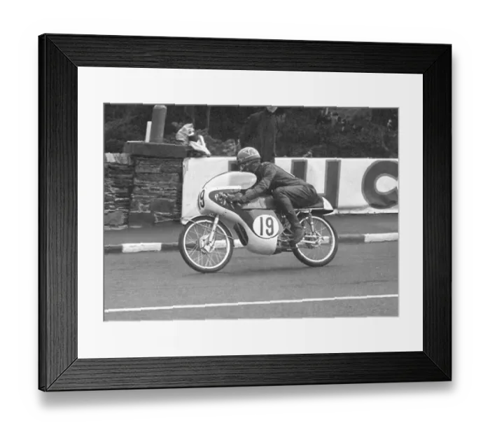 Framed Print : Mike Simmonds (Tohatsu) 1965 50cc TT Framed Print : Mike Simmonds (Tohatsu) 1965 50cc TT