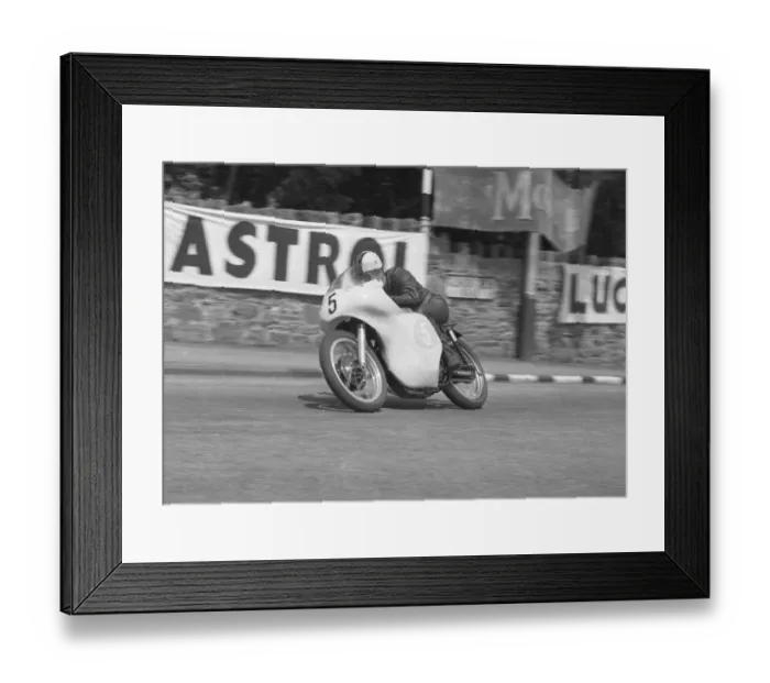 Framed Print : Ralph Rensen (Norton) 1961 Junior TT Framed Print : Ralph Rensen (Norton) 1961 Junior TT