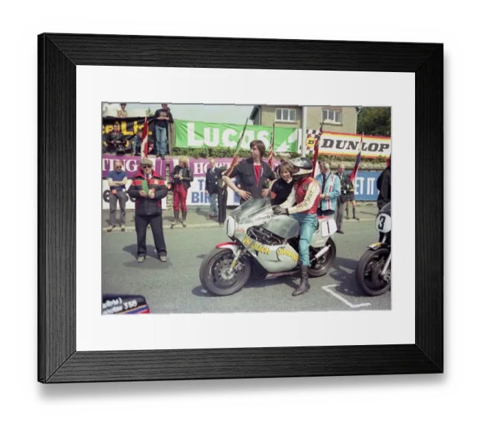 Framed Print : Steve Ward (Pharaoh Yamaha) 1981 Classic TT Framed Print : Steve Ward (Pharaoh Yamaha) 1981 Classic TT