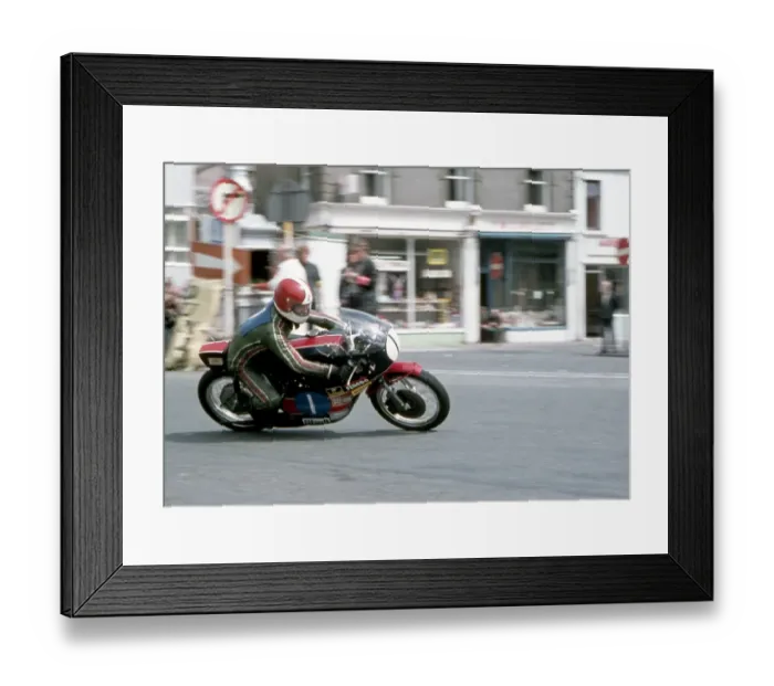 Framed Print : Tony Rutter (Yamaha) 1974 Junior TT Framed Print : Tony Rutter (Yamaha) 1974 Junior TT
