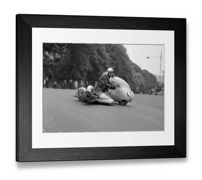 Framed Print : August Rohsiepe & Lothar Bottcher (BMW) 1961 Sidecar TT Framed Print : August Rohsiepe & Lothar Bottcher (BMW) 1961 Sidecar TT
