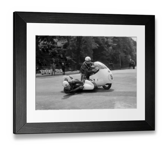 Framed Print : Alwyn Ritter & Emil Horner (BMW) 1960 Sidecar Framed Print : Alwyn Ritter & Emil Horner (BMW) 1960 Sidecar