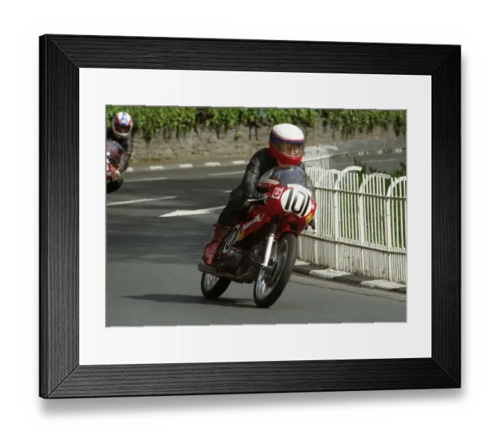 Framed Print : Ron Phillips (Aermacchi) 1996 Classic Lap Framed Print : Ron Phillips (Aermacchi) 1996 Classic Lap