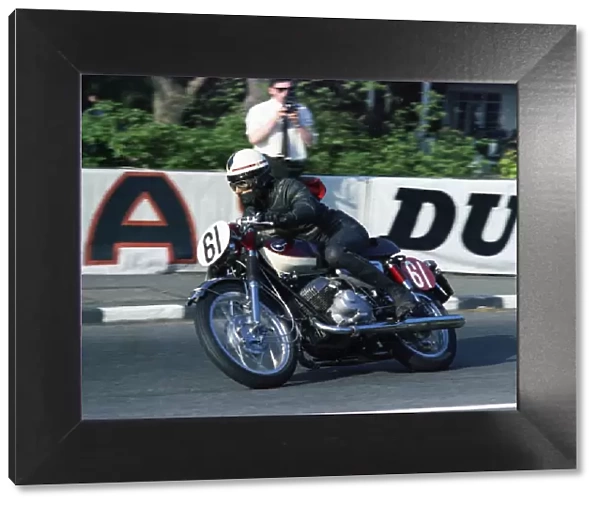 Dave Simmonds (Kawasaki) 1967 Production 250cc TT