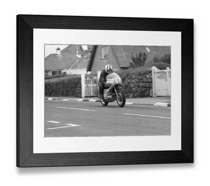 Framed Print : Ian Macintosh (Yamaha) 1977 Jubilee TT Framed Print : Ian Macintosh (Yamaha) 1977 Jubilee TT