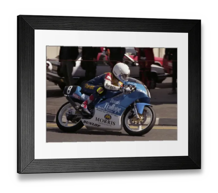 Framed Print : Gavin Lee (Yamaha) 1998 Ultra Lightweight TT Framed Print : Gavin Lee (Yamaha) 1998 Ultra Lightweight TT