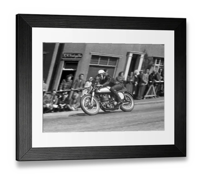 Framed Print : John Surtees (Norton) 1954 Junior TT Framed Print : John Surtees (Norton) 1954 Junior TT