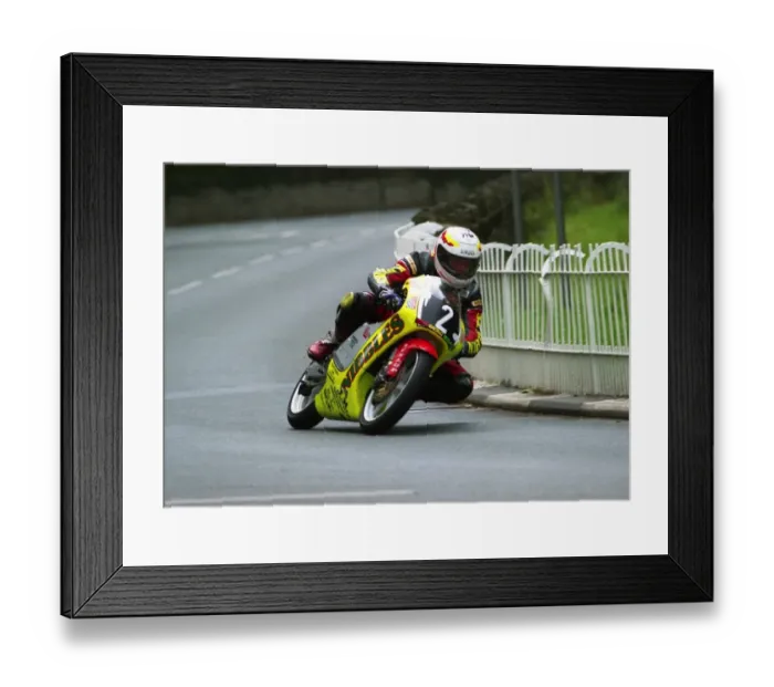Framed Print : Darran Lindsay (Honda) 2000 Ultra Lightweight TT Framed Print : Darran Lindsay (Honda) 2000 Ultra Lightweight TT