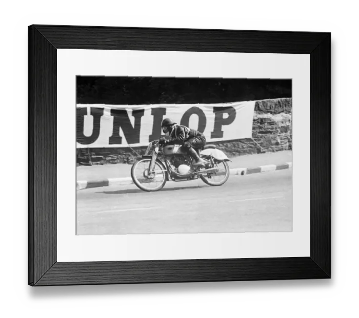 Framed Print : Gianni Leoni (Mondial) 1951 Ultra Lightweight TT