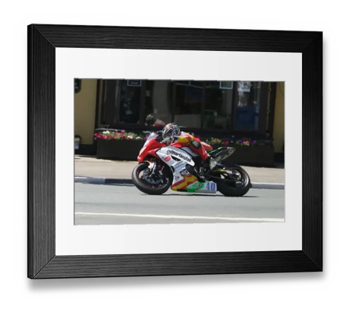 Framed Print : Antonio Maeso (Yamaha) 2012 Supersport TT Framed Print : Antonio Maeso (Yamaha) 2012 Supersport TT