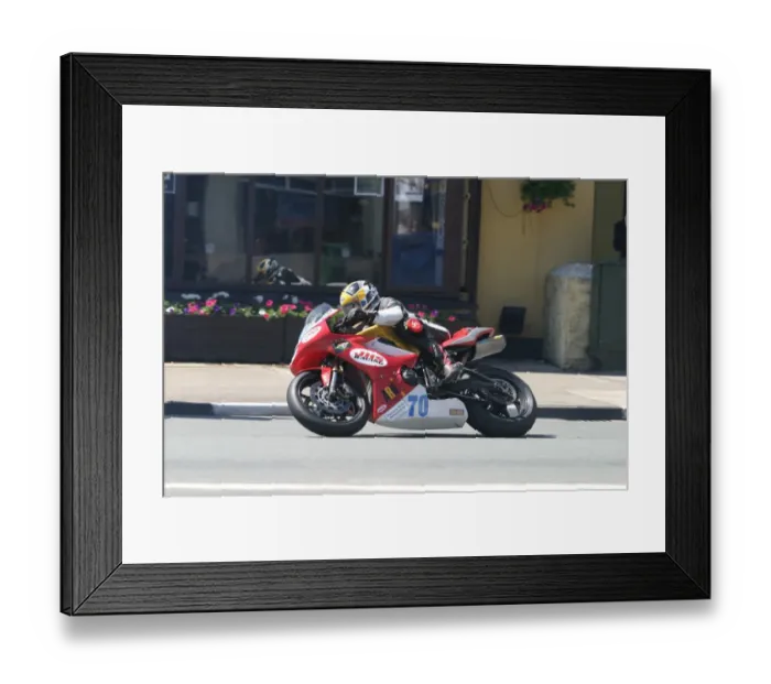 Framed Print : Dave Moffitt (Triumph) 2012 Supersport TT Framed Print : Dave Moffitt (Triumph) 2012 Supersport TT
