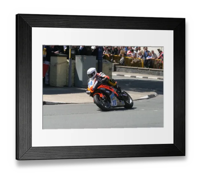 Framed Print : Olie Linsdell (Yamaha) 2012 Supersport TT Framed Print : Olie Linsdell (Yamaha) 2012 Supersport TT