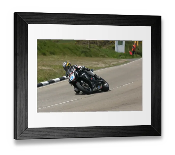 Framed Print : Guy Martin (Suzuki) 2011 Supersport TT Framed Print : Guy Martin (Suzuki) 2011 Supersport TT