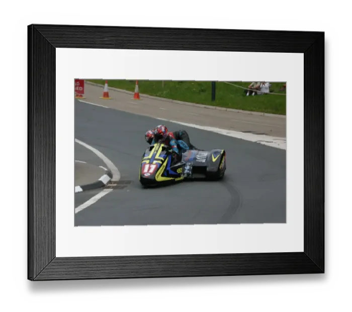 Framed Print : Tony Baker & Fiona Baker-Milligan (Suzuki) 2011 Sidecar TT Framed Print : Tony Baker & Fiona Baker-Milligan (Suzuki) 2011 Sidecar TT