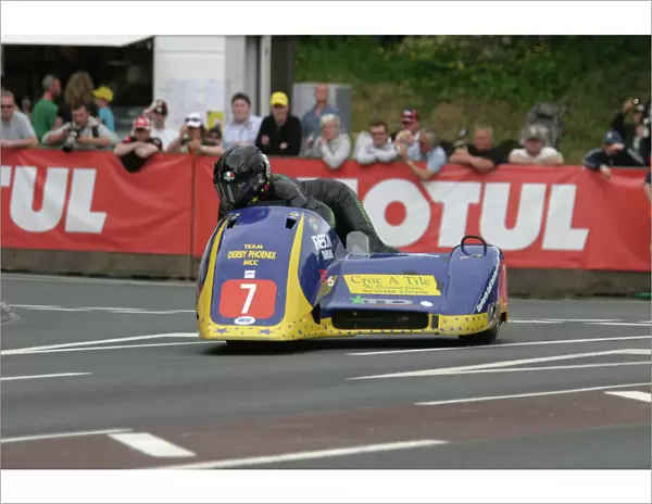 Tony Elmer & Darren Marshall (Yamaha) 2011 Sidecar TT
