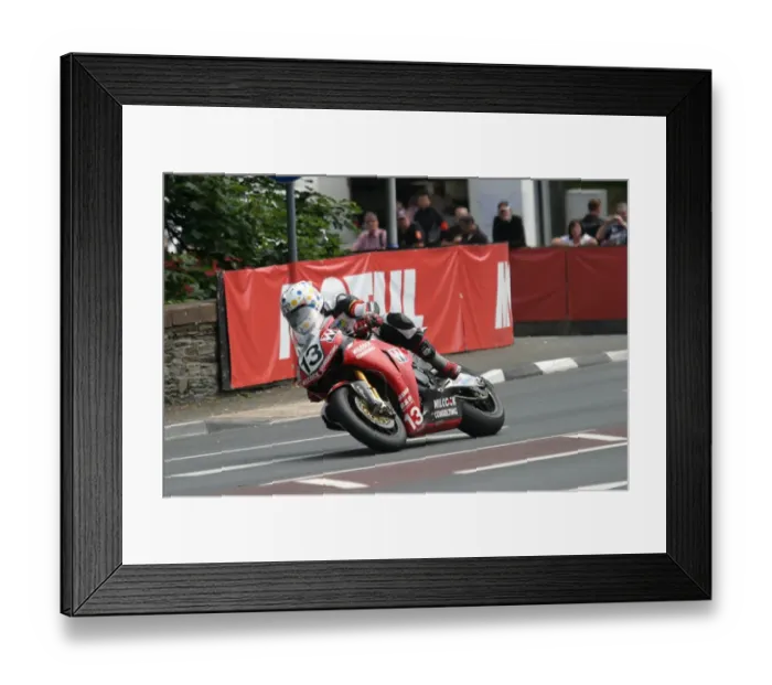 Framed Print : Dan Stewart (Honda) 2011 Superbike TT Framed Print : Dan Stewart (Honda) 2011 Superbike TT