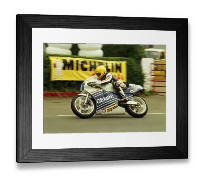 Framed Print : Joey Dunlop (Honda) 1987 Junior TT Framed Print : Joey Dunlop (Honda) 1987 Junior TT