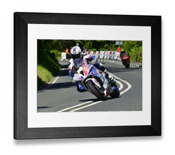 Framed Print : Paul Shoesmith (BMW) 2015 Superstock TT Framed Print : Paul Shoesmith (BMW) 2015 Superstock TT