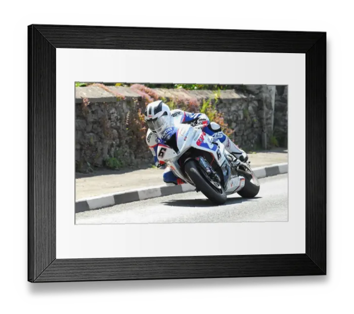 Framed Print : William Dunlop (Tyco BMW) 2015 Superbike TT Framed Print : William Dunlop (Tyco BMW) 2015 Superbike TT