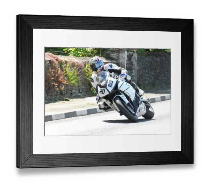 Framed Print : Steve Mercer (Honda) 2015 Superbike TT Framed Print : Steve Mercer (Honda) 2015 Superbike TT