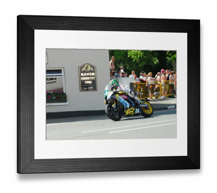 Framed Print : Paul Shoesmith (Kawasaki) 2013 Lightweight TT