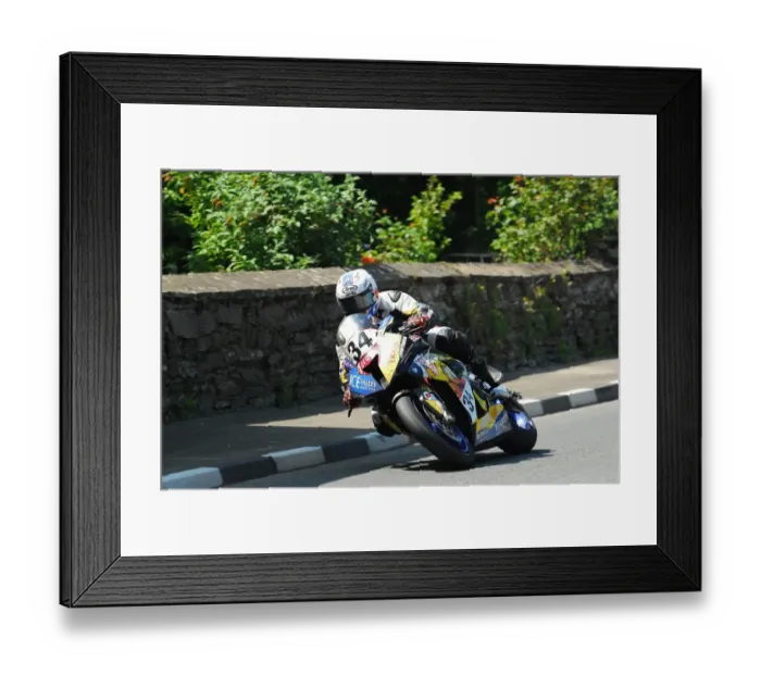Framed Print : Paul Shoesmith (BMW) 2014 Superbike TT Framed Print : Paul Shoesmith (BMW) 2014 Superbike TT