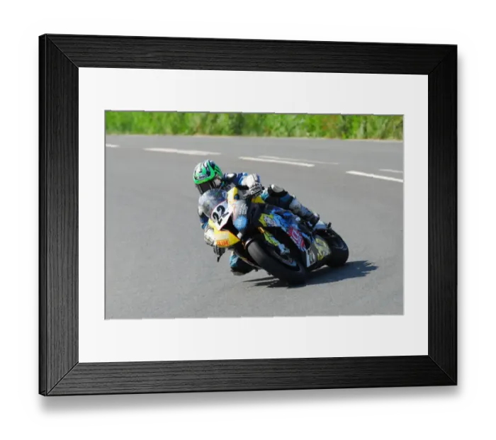 Framed Print : Paul Shoesmith (BMW) 2013 Senior TT Framed Print : Paul Shoesmith (BMW) 2013 Senior TT