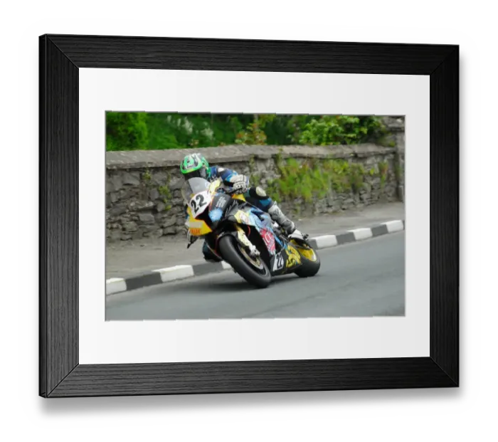 Framed Print : Paul Shoesmith (BMW) 2013 Superbike TT Framed Print : Paul Shoesmith (BMW) 2013 Superbike TT
