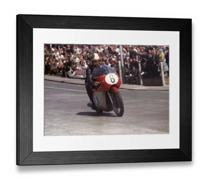 Framed Print : Giacomo Agostini (MV) 1965 Junior TT Framed Print : Giacomo Agostini (MV) 1965 Junior TT