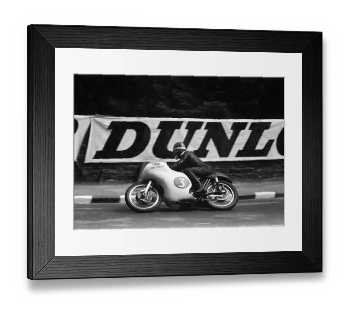 Framed Print : Mike Hailwood (AJS) 1960 Junior TT Framed Print : Mike Hailwood (AJS) 1960 Junior TT