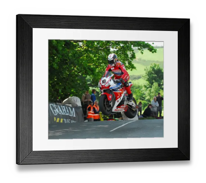 Framed Print : Conor Cummins (Honda) 2014 Superbike TT Framed Print : Conor Cummins (Honda) 2014 Superbike TT