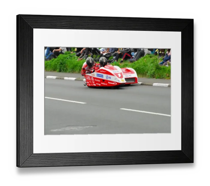 Framed Print : Dave Molyneux & Patrick Farrance (DMR Kawasaki) 2013 Sidecar TT