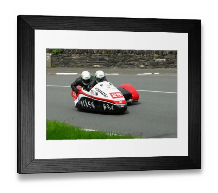 Framed Print : Mike Roscher & Uwe Neubert (Suzuki) 2013 Sidecar TT Framed Print : Mike Roscher & Uwe Neubert (Suzuki) 2013 Sidecar TT