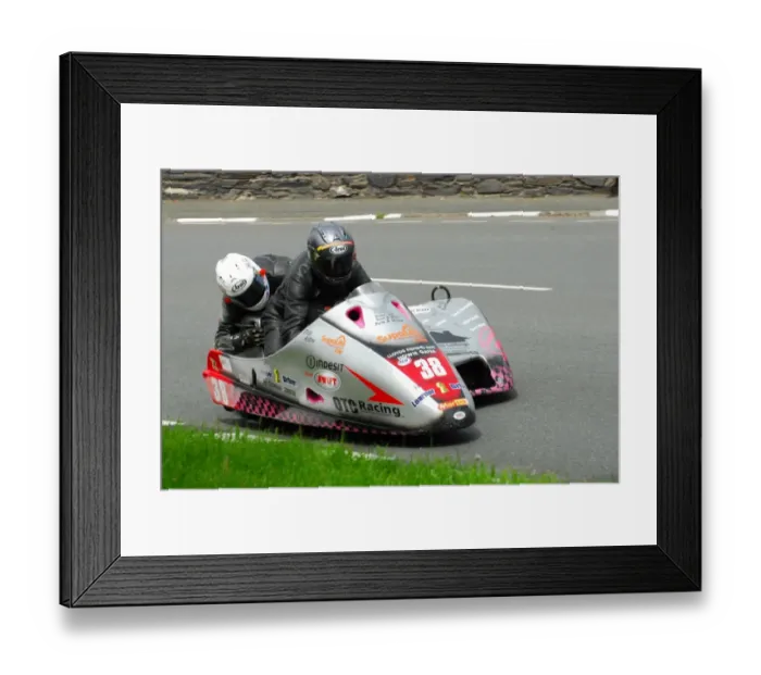 Framed Print : Peter Alton & Keith Brotherton (Baker Yamaha) 2013 Sidecar TT Framed Print : Peter Alton & Keith Brotherton (Baker Yamaha) 2013 Sidecar TT